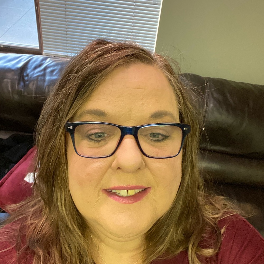 Meet your Posher, Lori